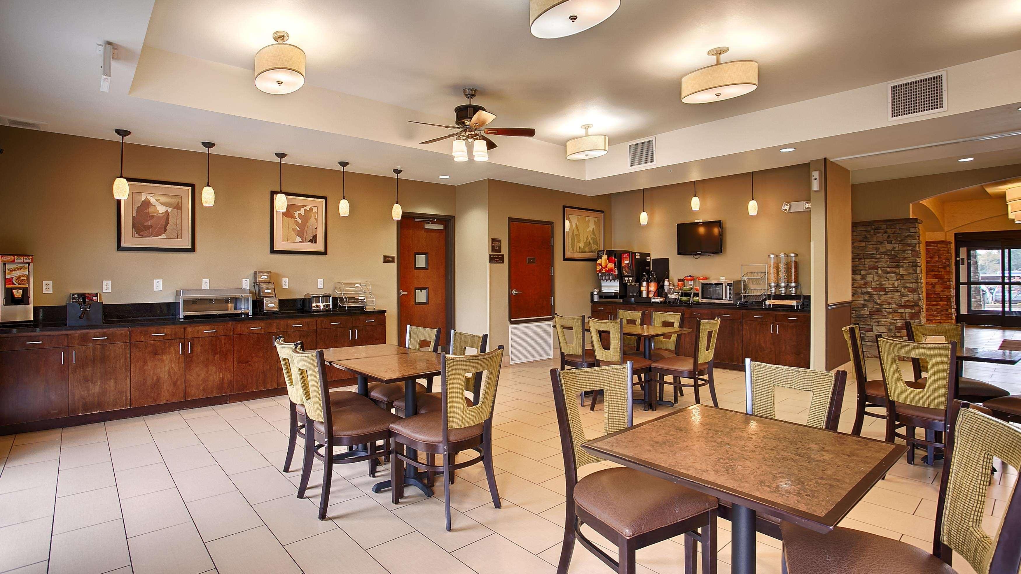 Best Western Plus Desoto Inn & Suites Mansfield Eksteriør bilde