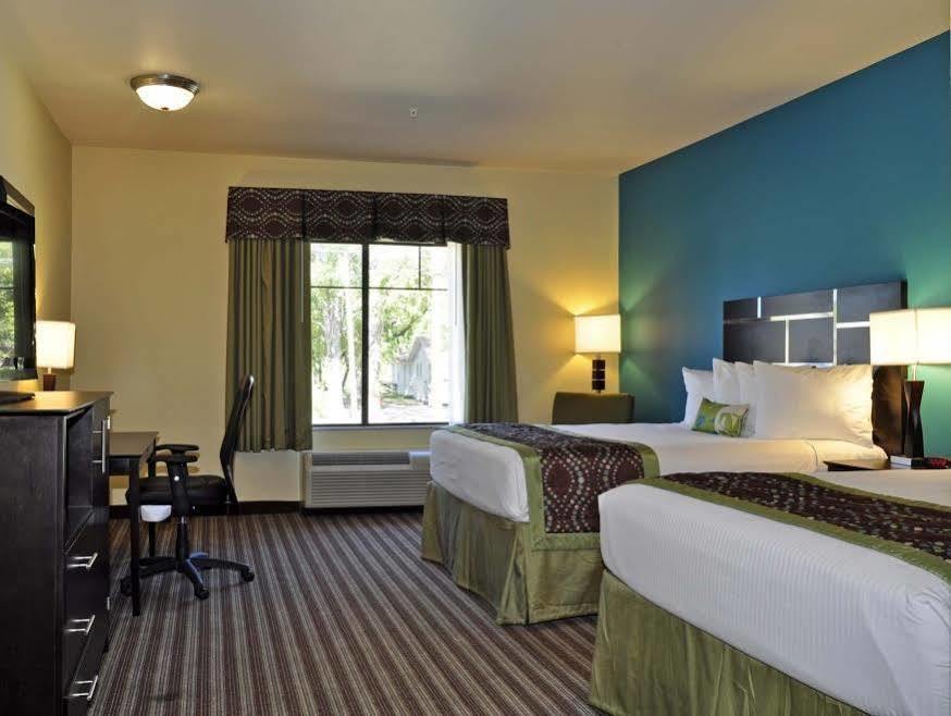 Best Western Plus Desoto Inn & Suites Mansfield Eksteriør bilde